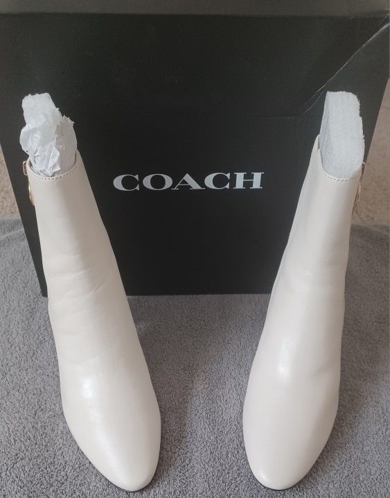 COACH BOOTS- WINTER WHITE LEATHER/ Sz 10