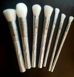 7pcs silver kabuki makeup brush set