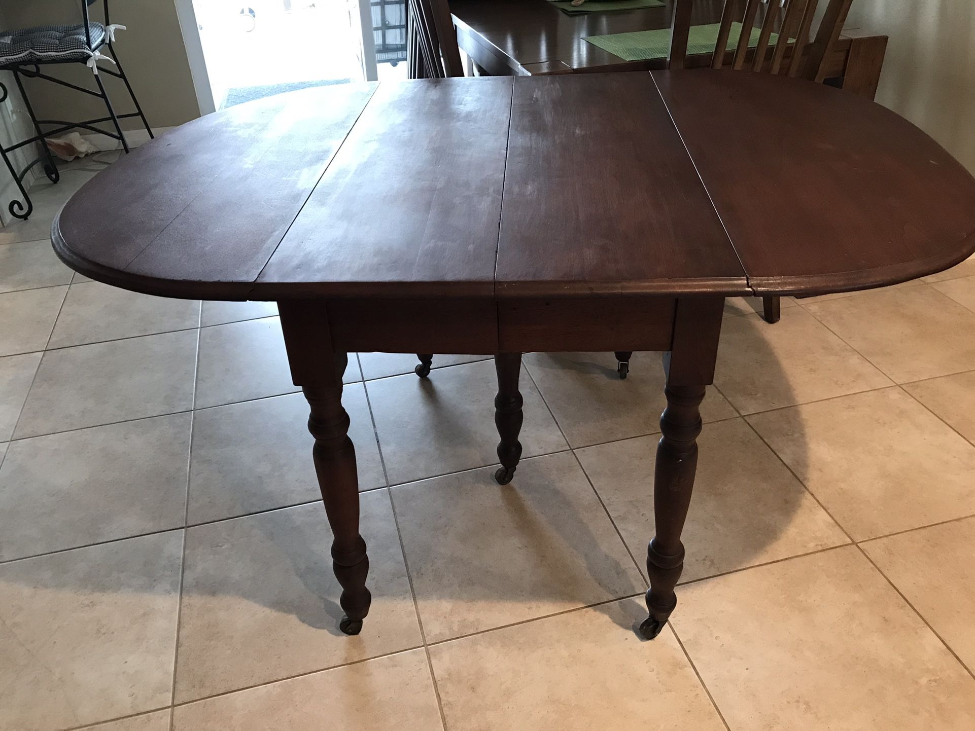  Early American Mid To Late 19th Century Drop Leaf Gate Leg Dining Table 