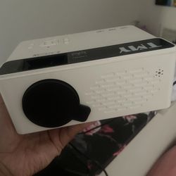 TMY projector 
