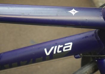Specialized vita medium outlet frame size