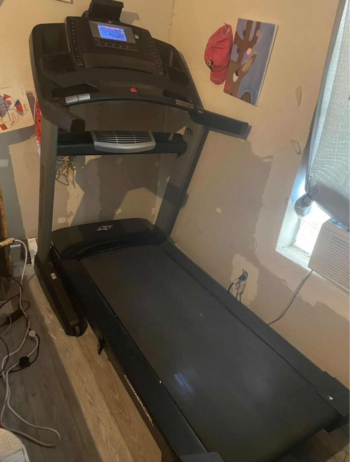 NordicTrack Commercial 1750 IFIT Treadmill 