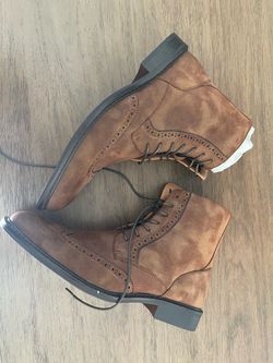 Kenneth Cole buzzer boots