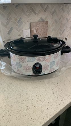 Ginny’s Slow Cooker 6 Quart floral brand new without box