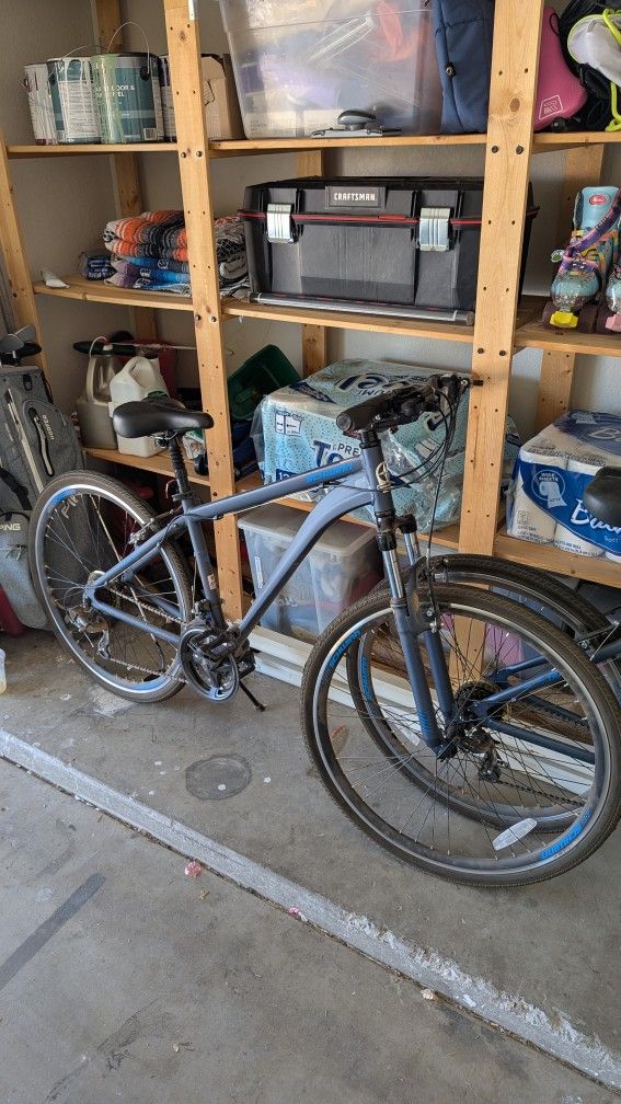 Schwinn Hybrid Mens Bike