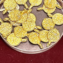 Lot Of 20 “Coin” Beads