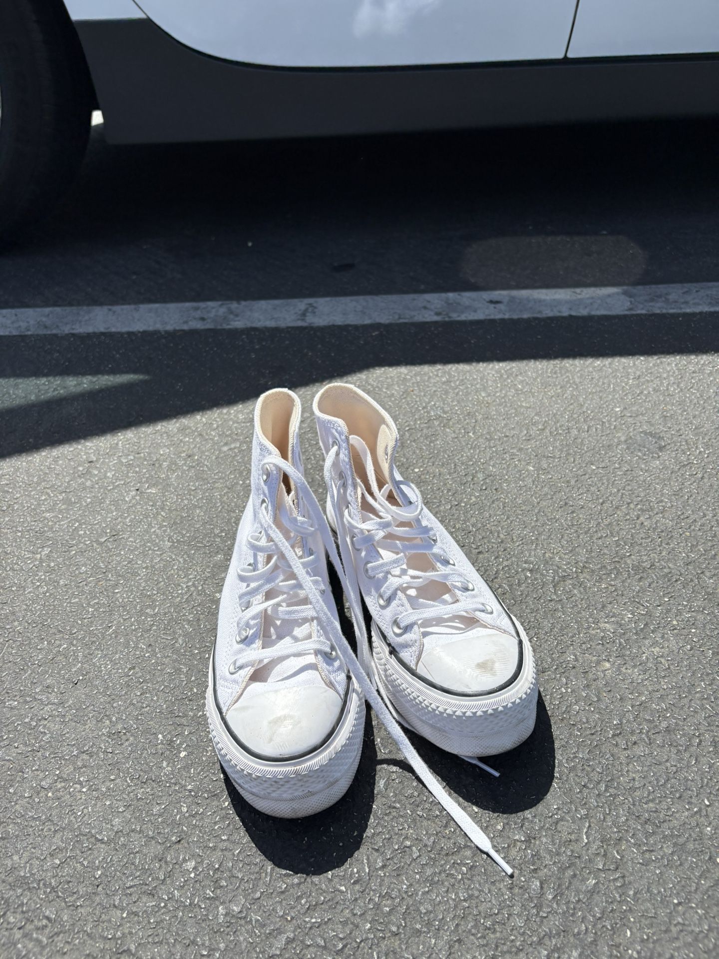 Size 6 Converse (women’s)