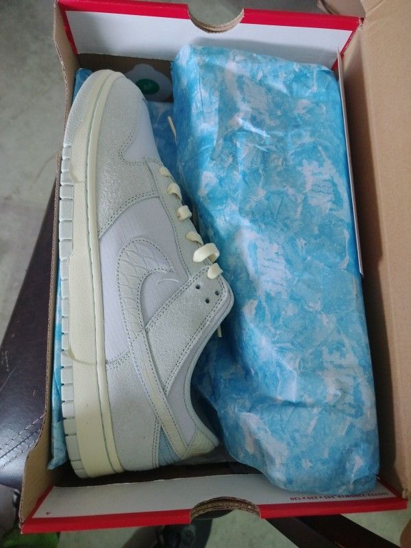 Nike Dunk Gone Fishing Size 13