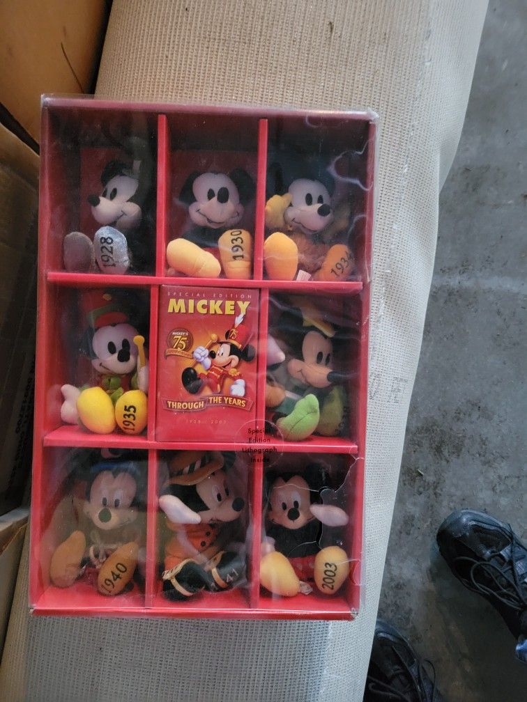 Disney Micky Mouse Through The Years