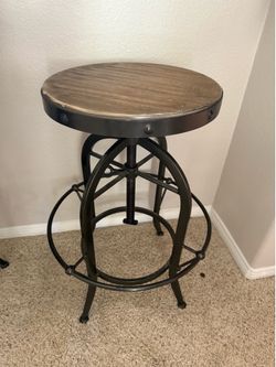 3 barstools