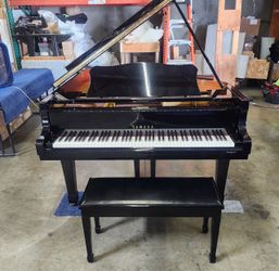 Yamaha C3 Grand Piano with Bench