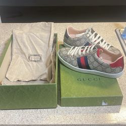 Women’s Gucci Sneakers 