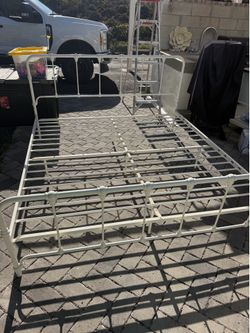 King bed &frame
