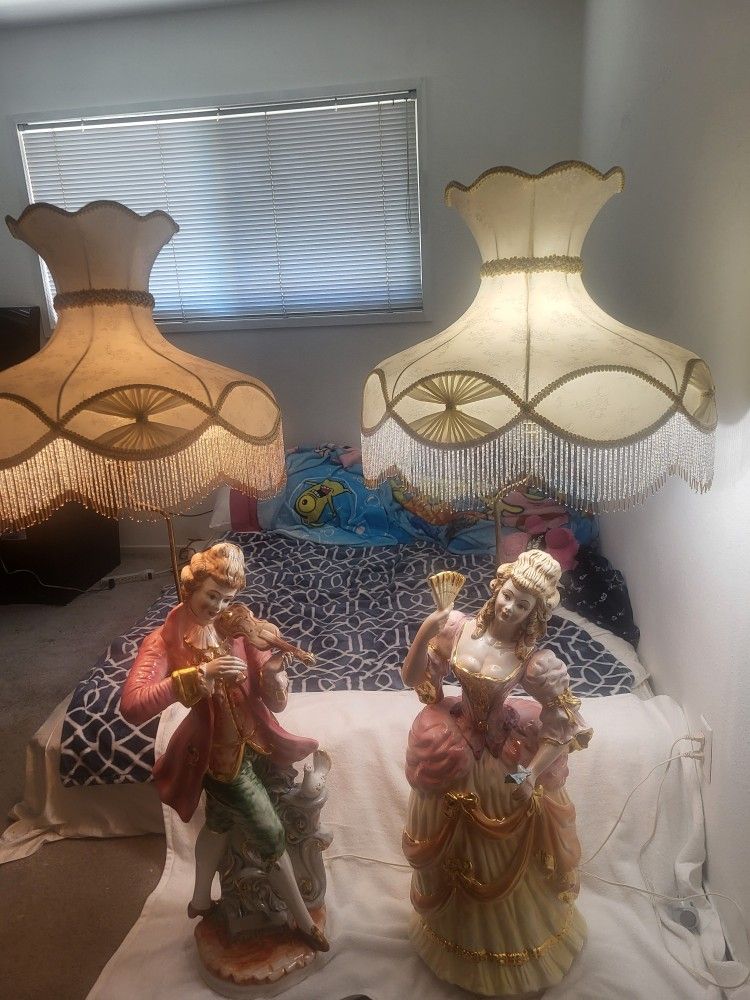 Antique Italian Porcelain Couple Lamps β Matching Pair π Made In ITALY Rococo-style