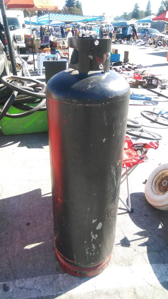 Giant propane tank 4 and a half ft tall