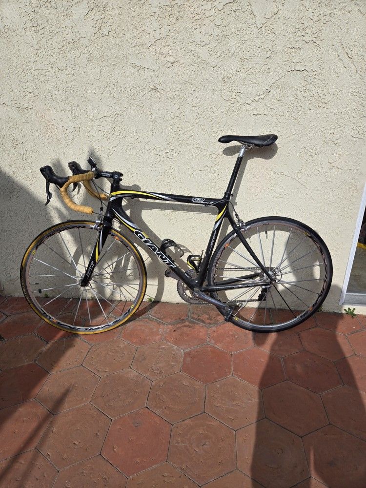 Giant TCR Composite 2 Bicycle