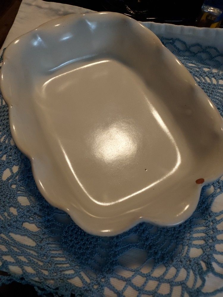 Vtg De Silva Baking Dish Ruffled Edges