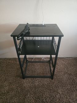 Chargeable stand
