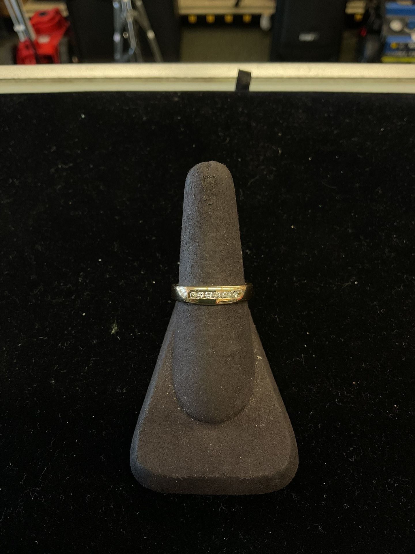 14KT Band With Diamond Chips 34088-1