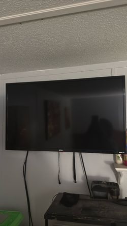 32 in Roku smart tv
