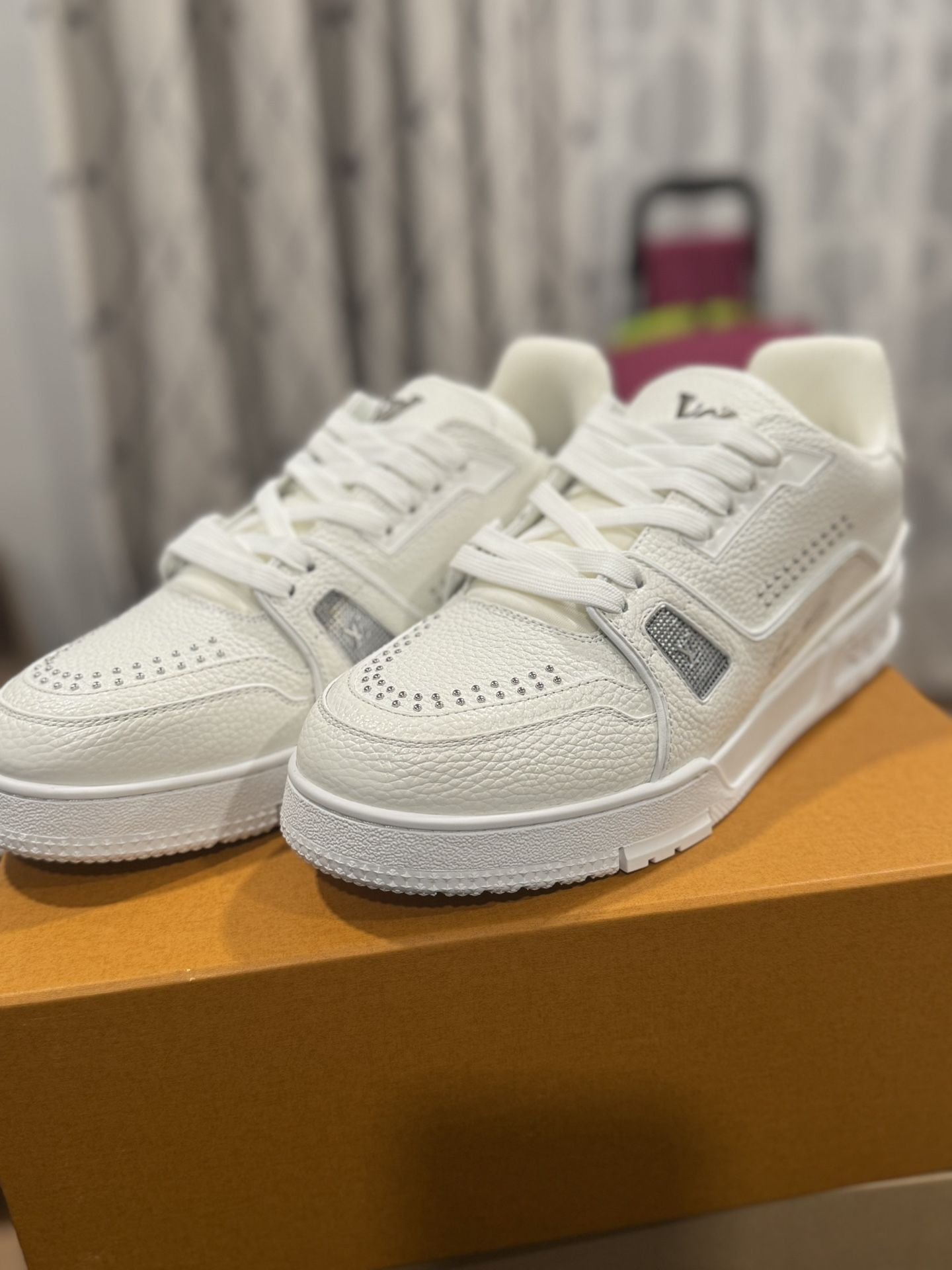 Louis Vuitton trainer Size 43&44