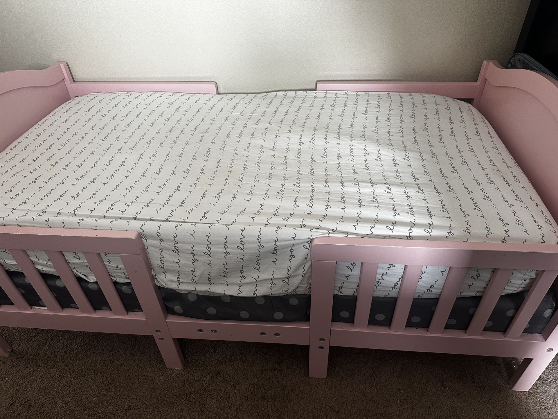 Pink Toddler Bed With Mattress And Cover