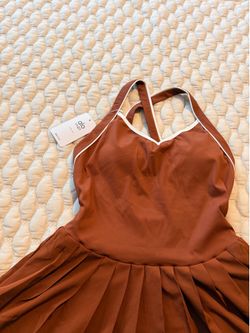 Alo Women’s Brown Pleated Athletic Activewear Skort w/ Built-In Shorts
