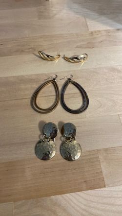 3 set brass/gold earrings