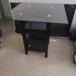 Dinning High Table Barely Used Like New