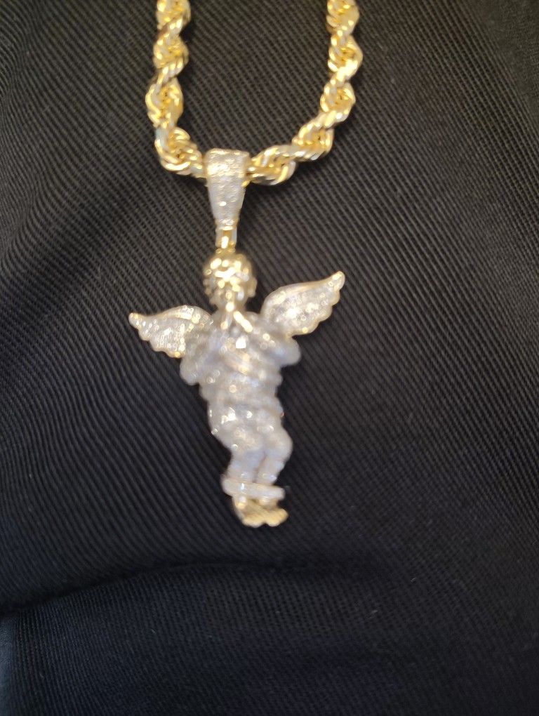 10kt Gold Rope And 10kt Diamond Pendant