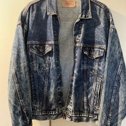 Men’s  Levi’s denim jacket