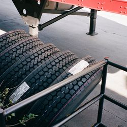 295 75  22.5 FIRESTONE FD609