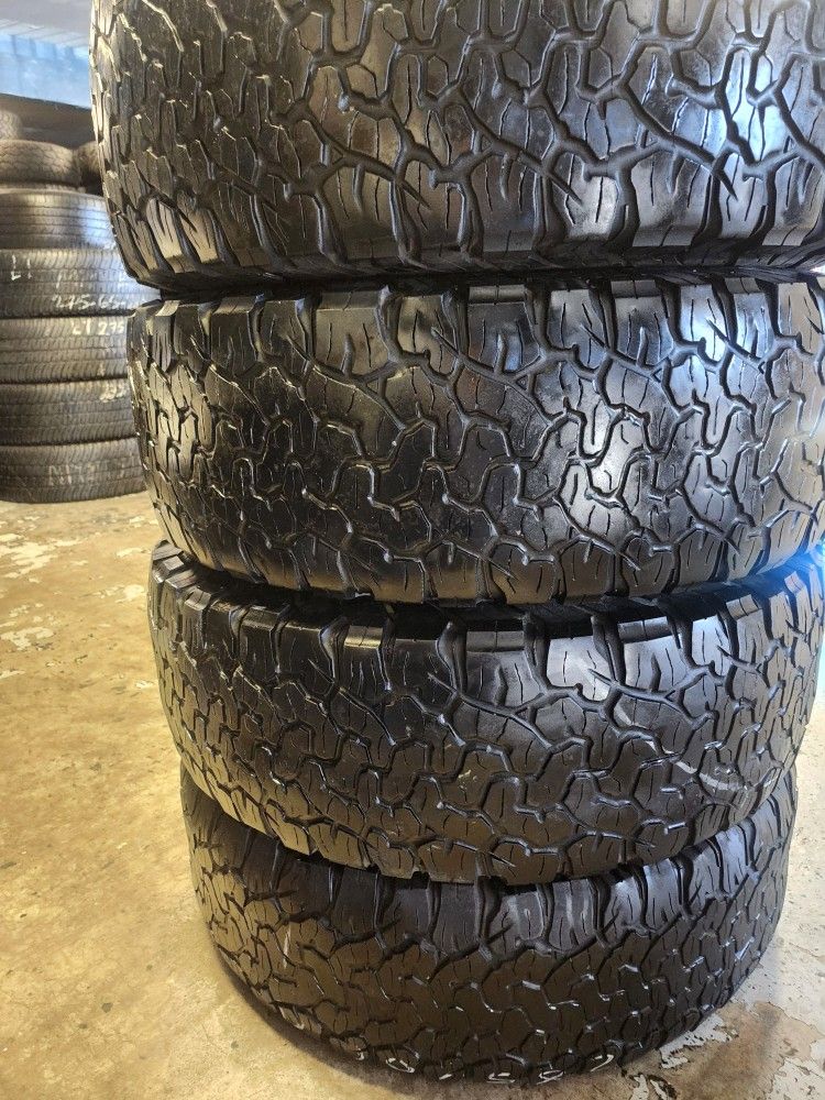 BFGOODRICH 285 70 17 (TIRE SET)