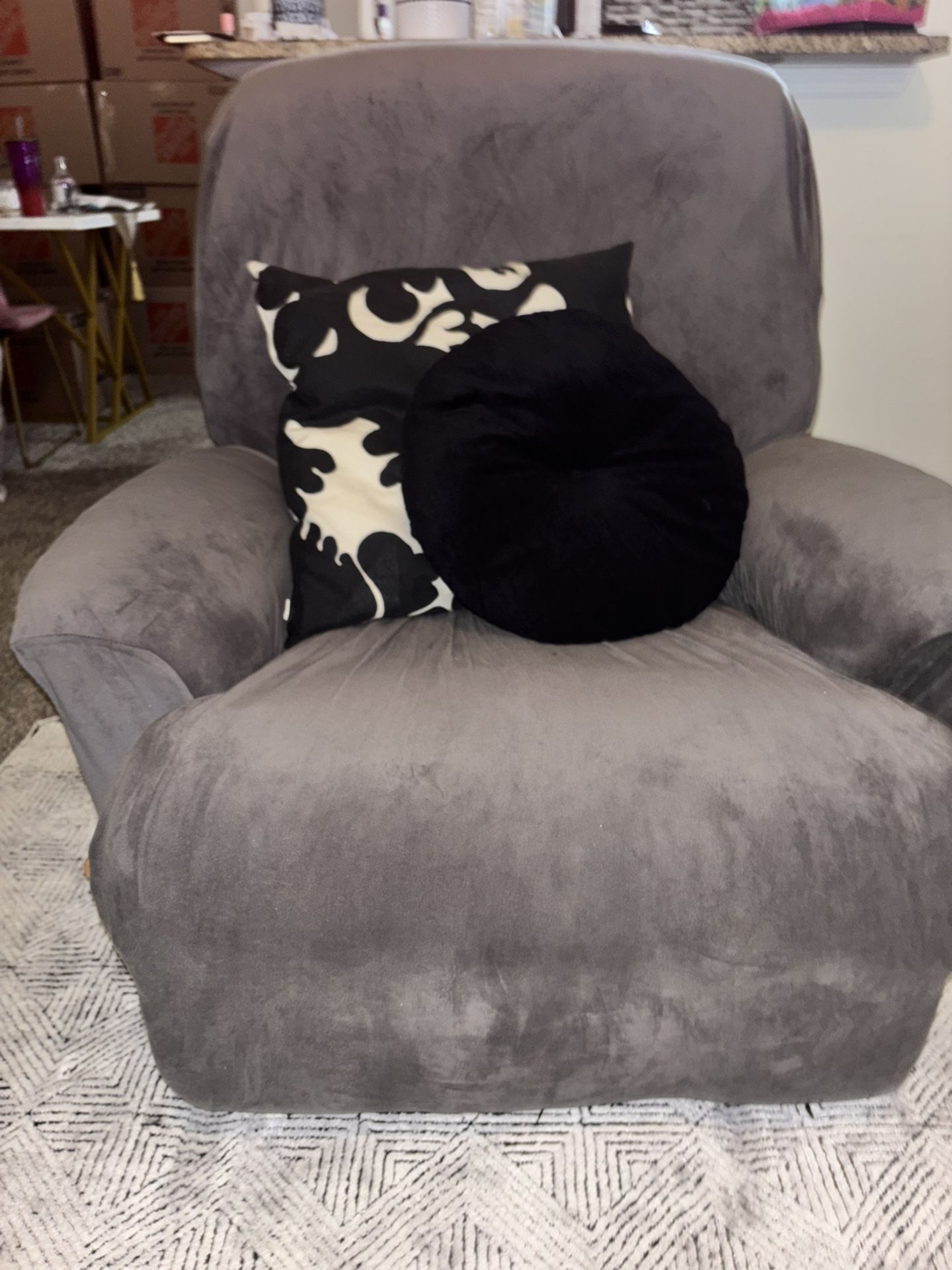Furniture for sale, everything must go ASAP!