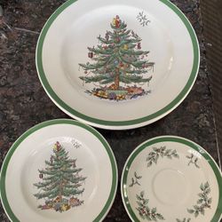 SPODE CHRISTMAS PLATES OBO