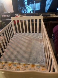 White Baby crib