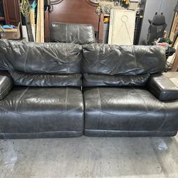 Star furniture Electric Couch And Manual Rocker