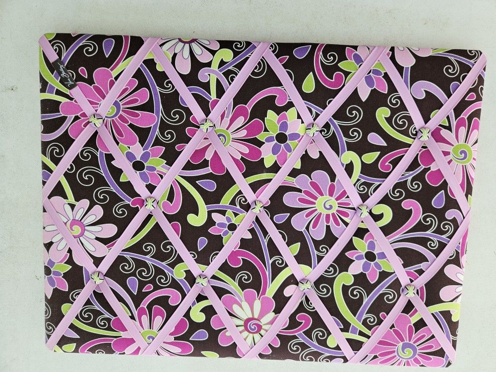 Vera Bradley Ribbon Board Pulls Punch