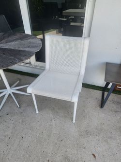 Knoll richard schultz midcentury chairs and petal table