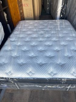 Queen size mattress Sealy Posturepedic pillow top