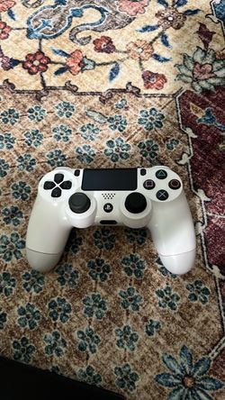 White ps4 controller