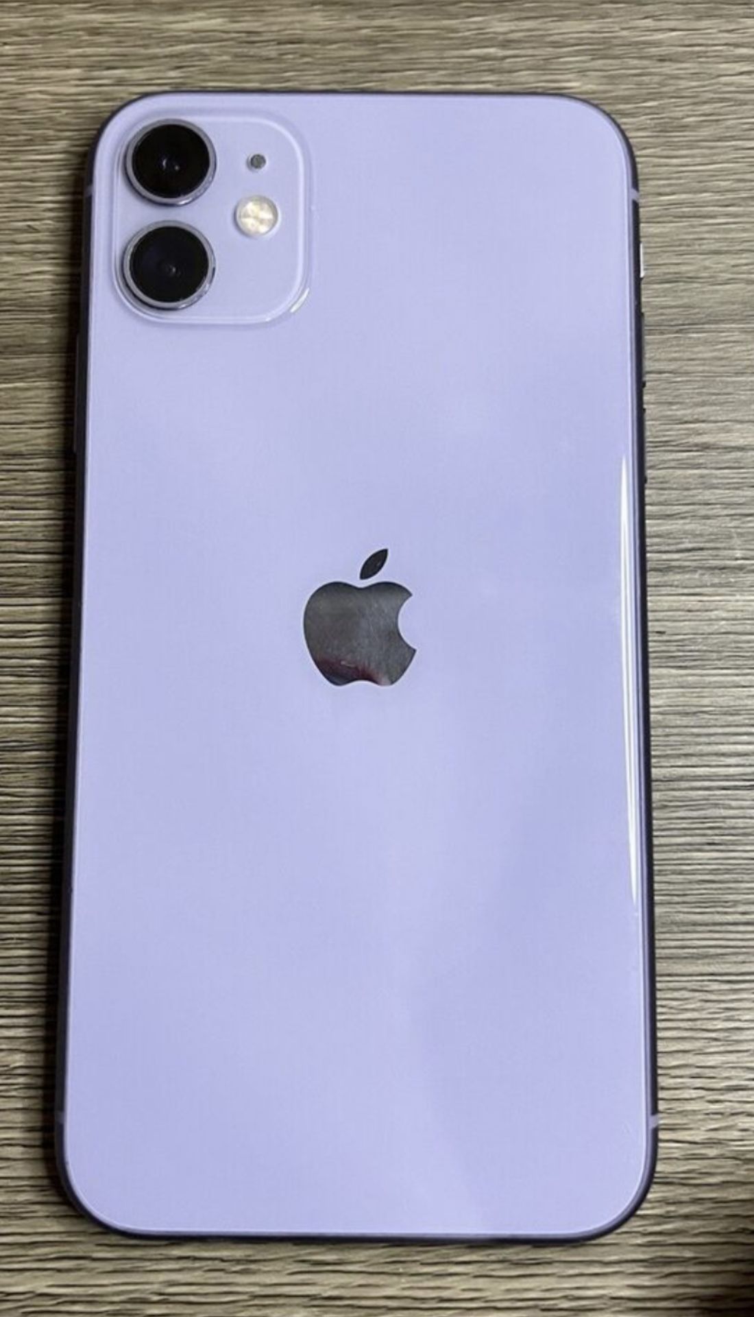 iPhone 11 64gb Purple