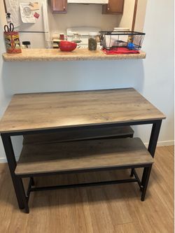 Dining / Dinette set