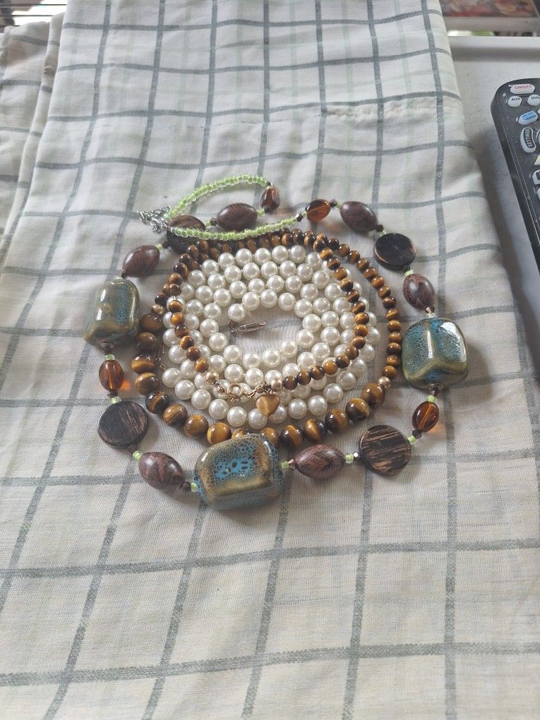 Tiger Eye-white Glass Pearl-River Stone