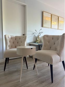 Basketweave fabric Nice 2 Chairs with table