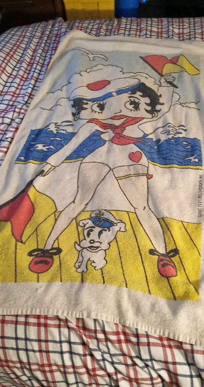 🩷 Bettyboop Towel - Still Available