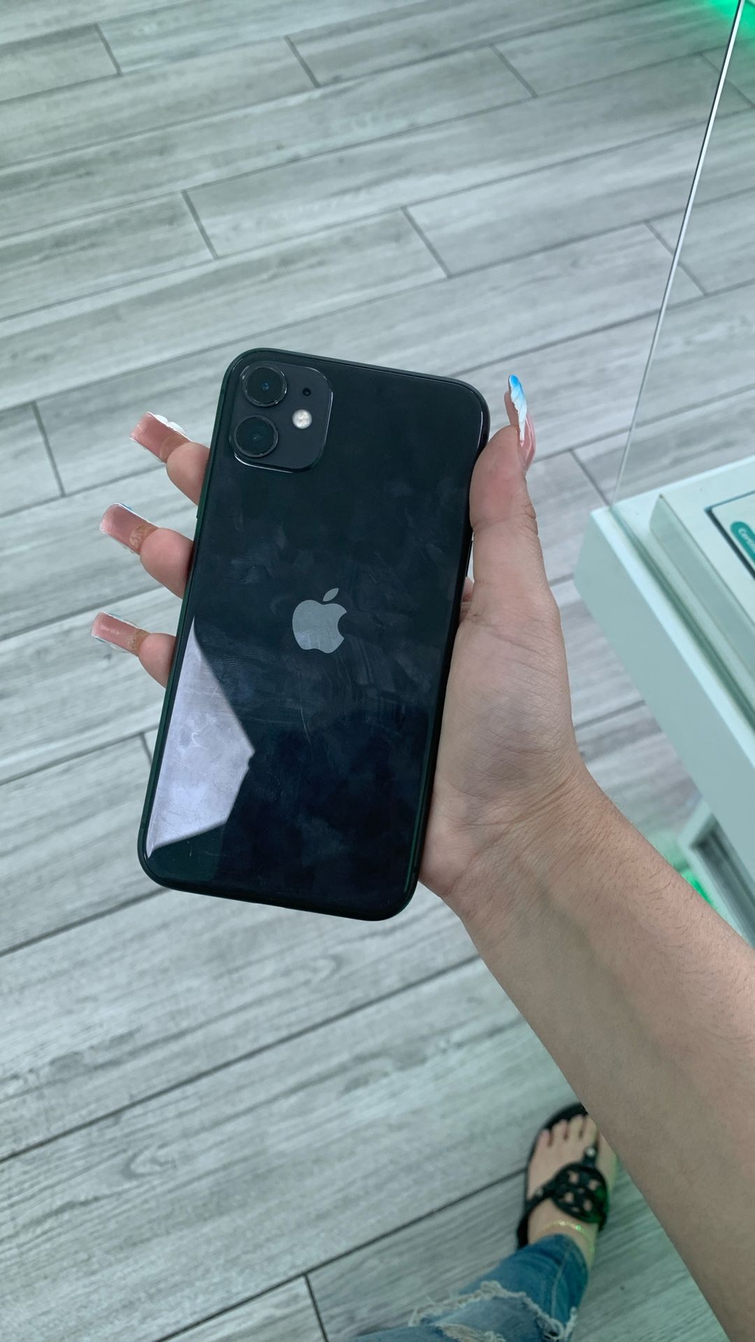 iPhone 11