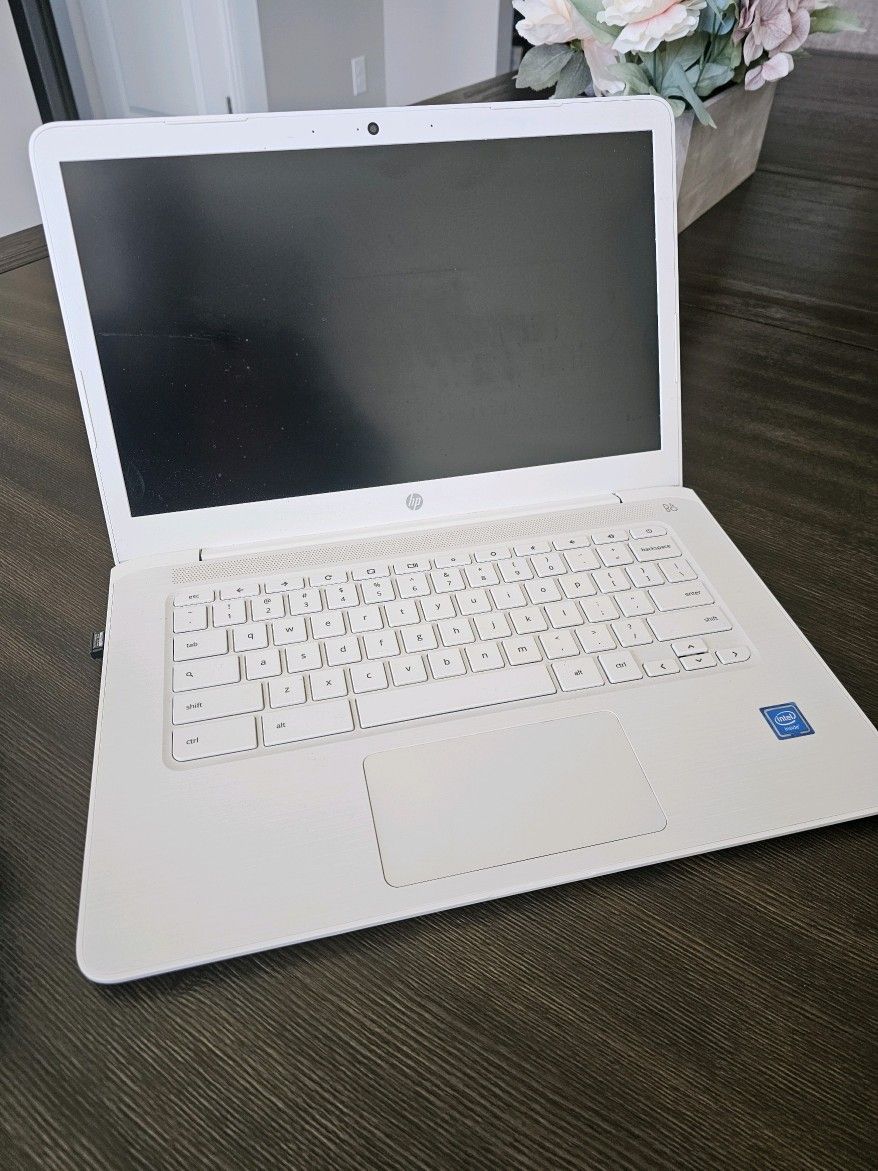 HP Chromebook 14 Inch Laptop