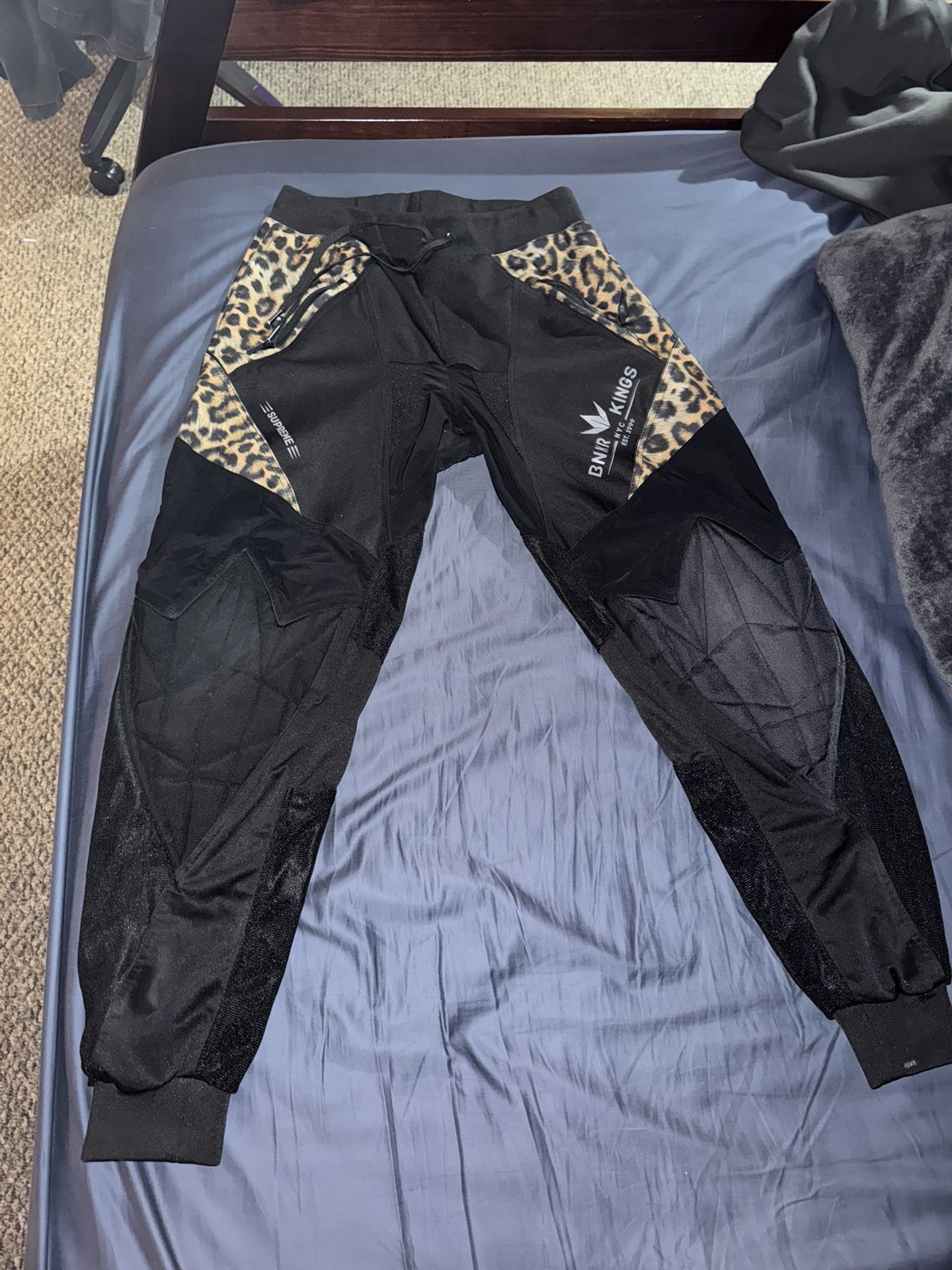 BunkerKings Supreme Paintball Joggers - Leopard Size Large