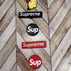 Supreme Croc Charms 